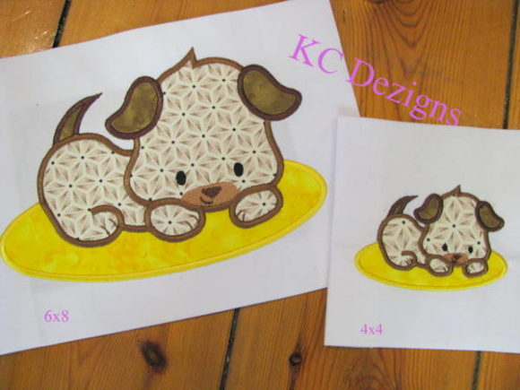 Puppy Lying on Mat Applique: Seasonal Review